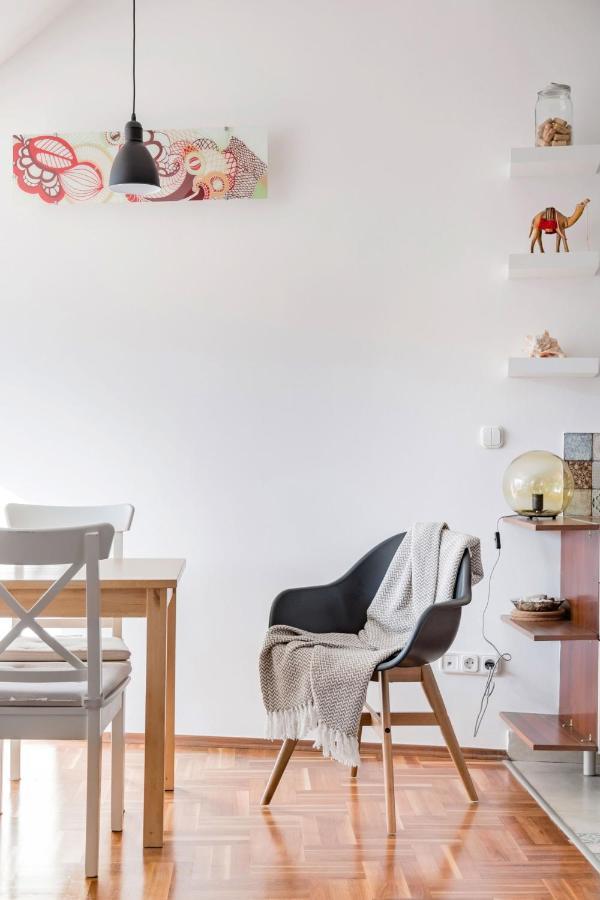 Relax Into Loft Living At A Light-Filled City Escape Budapeşte Dış mekan fotoğraf